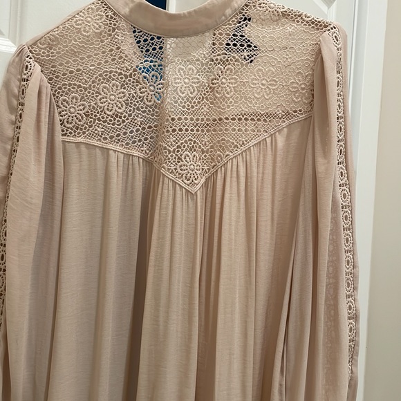 Forever 21 blouse - Picture 5 of 6